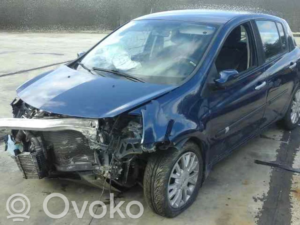 Clio III Clio  400858G8200291148