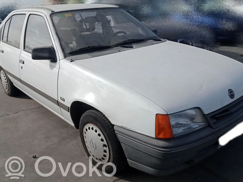 Kadett E Kadett  SINREFERENCIA