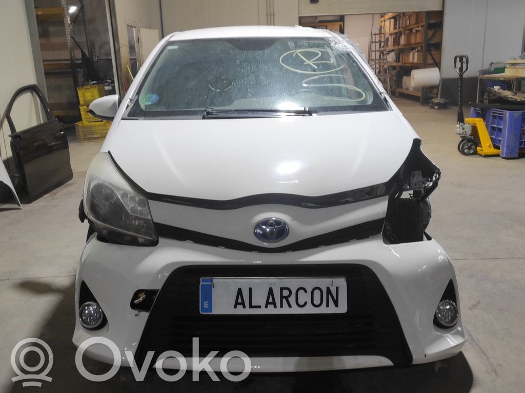 Yaris Yaris  8946552670