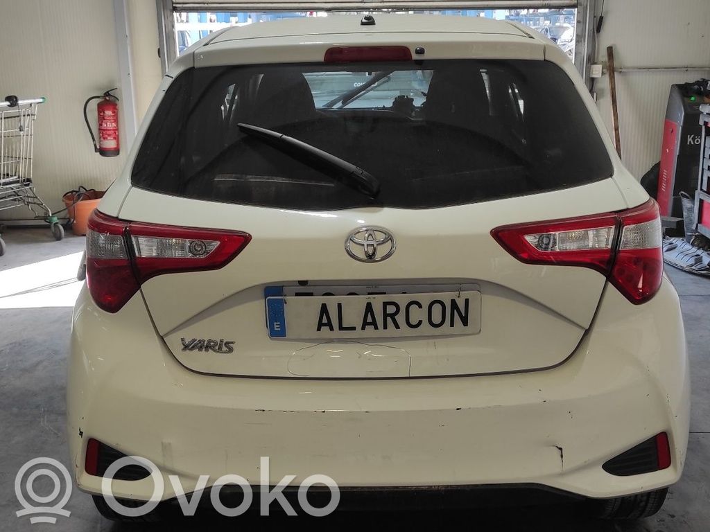Yaris Yaris  8946753060