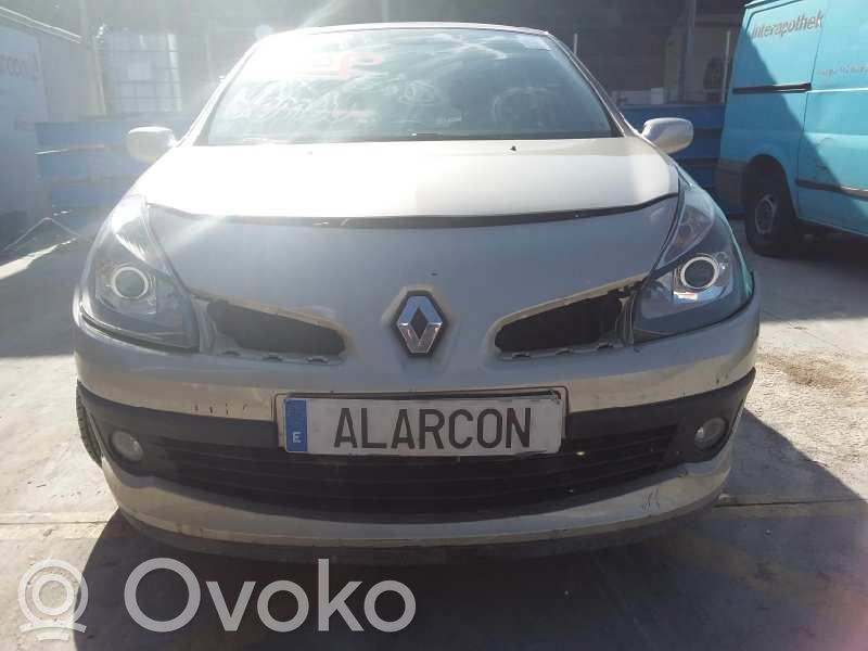 Clio III Clio  8200477946