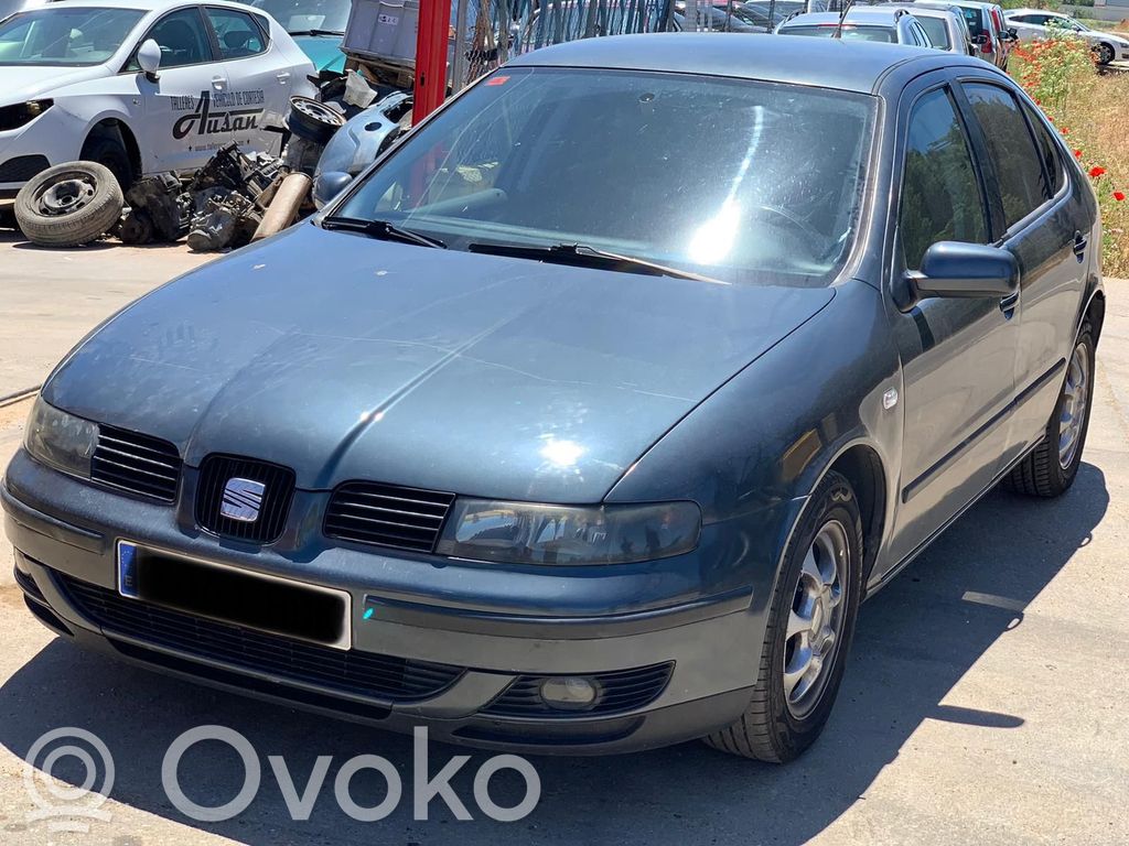 Leon (1M) Leon  038906012AT