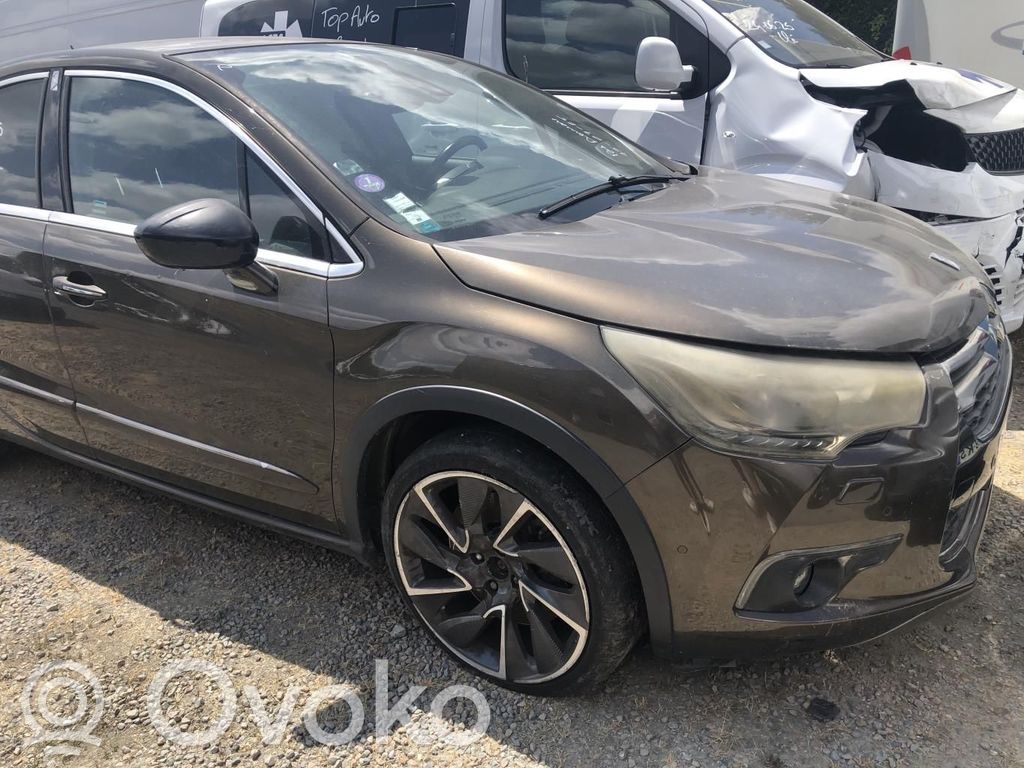 DS4 DS4  00009008X4