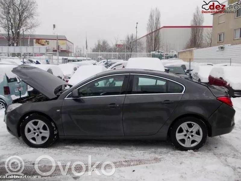 Insignia A Insignia  3023803