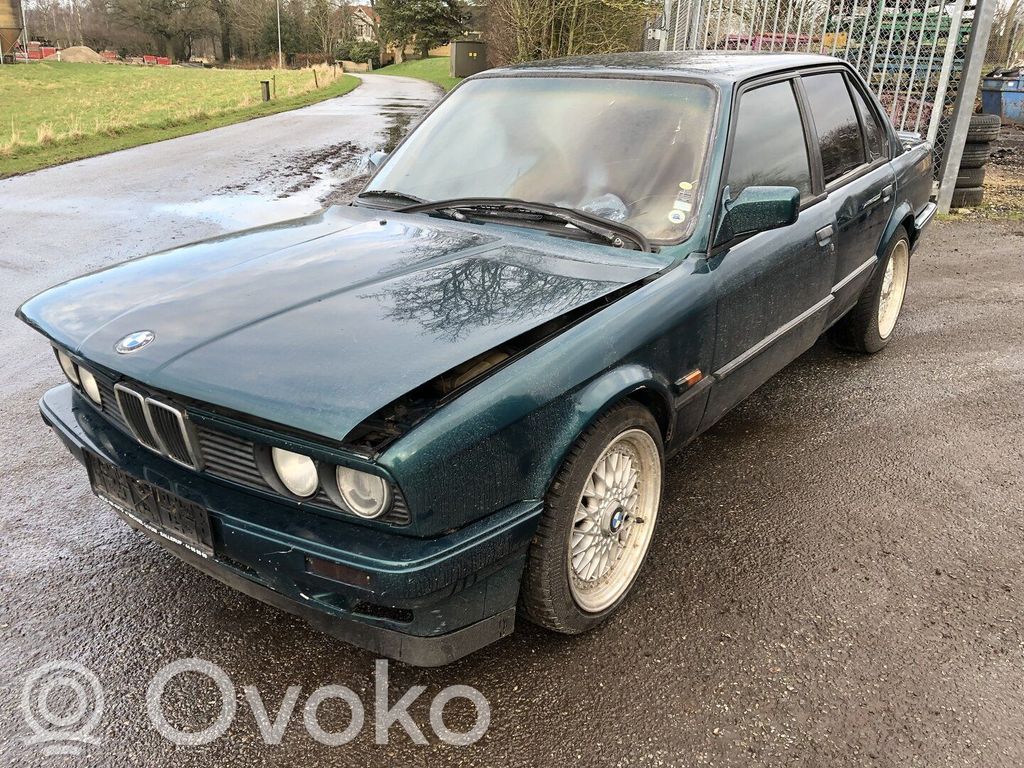 3 E30 Series 3  61311368198