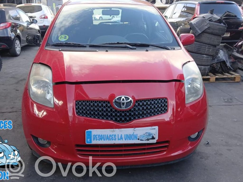 Yaris Yaris  8930052051