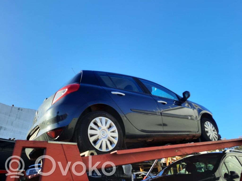Clio III Clio  8200937939A