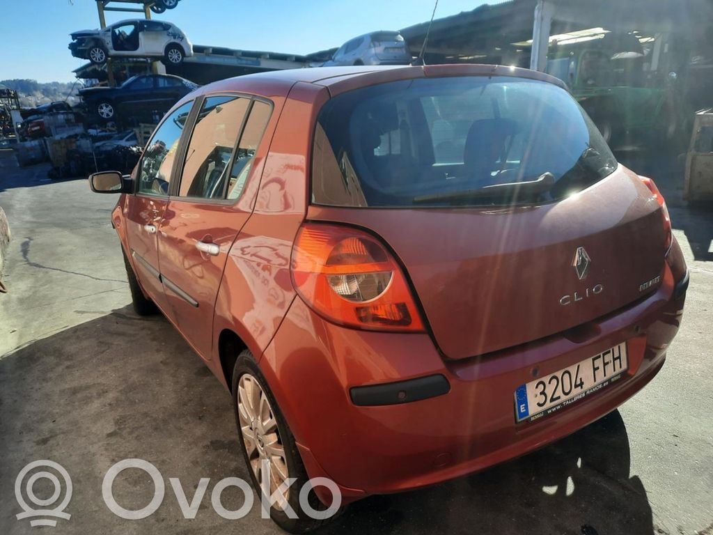 Clio III Clio  8200297604C