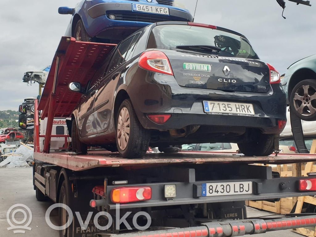 Clio III Clio  8200937939G