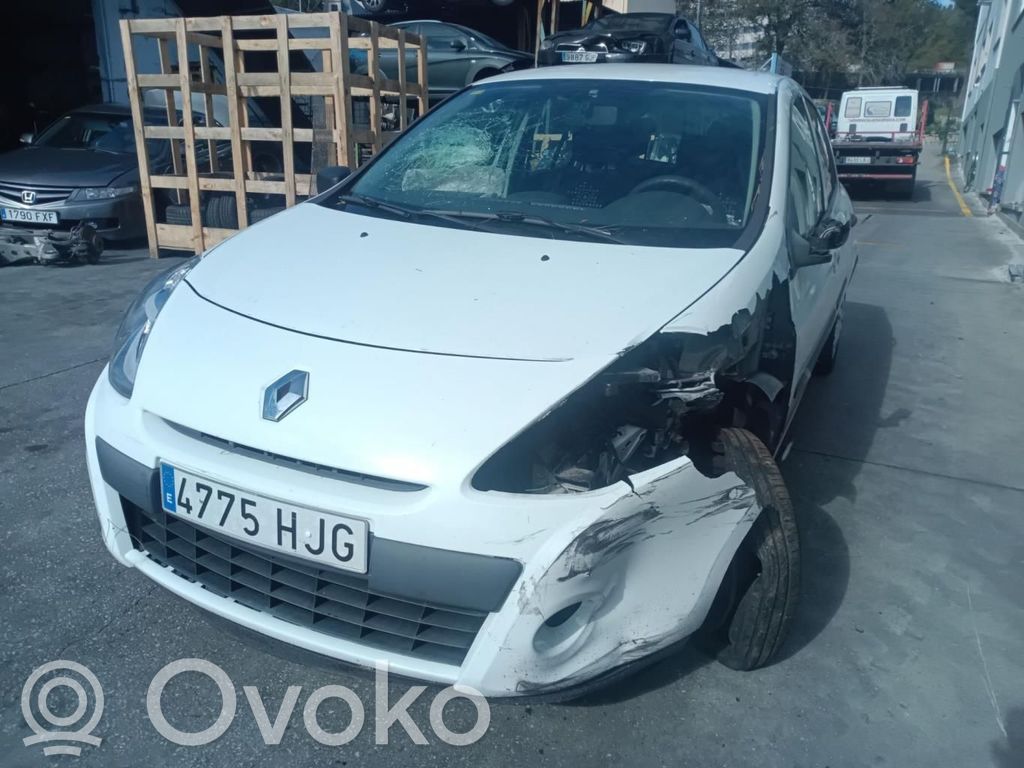 Clio III Clio  8200906807A
