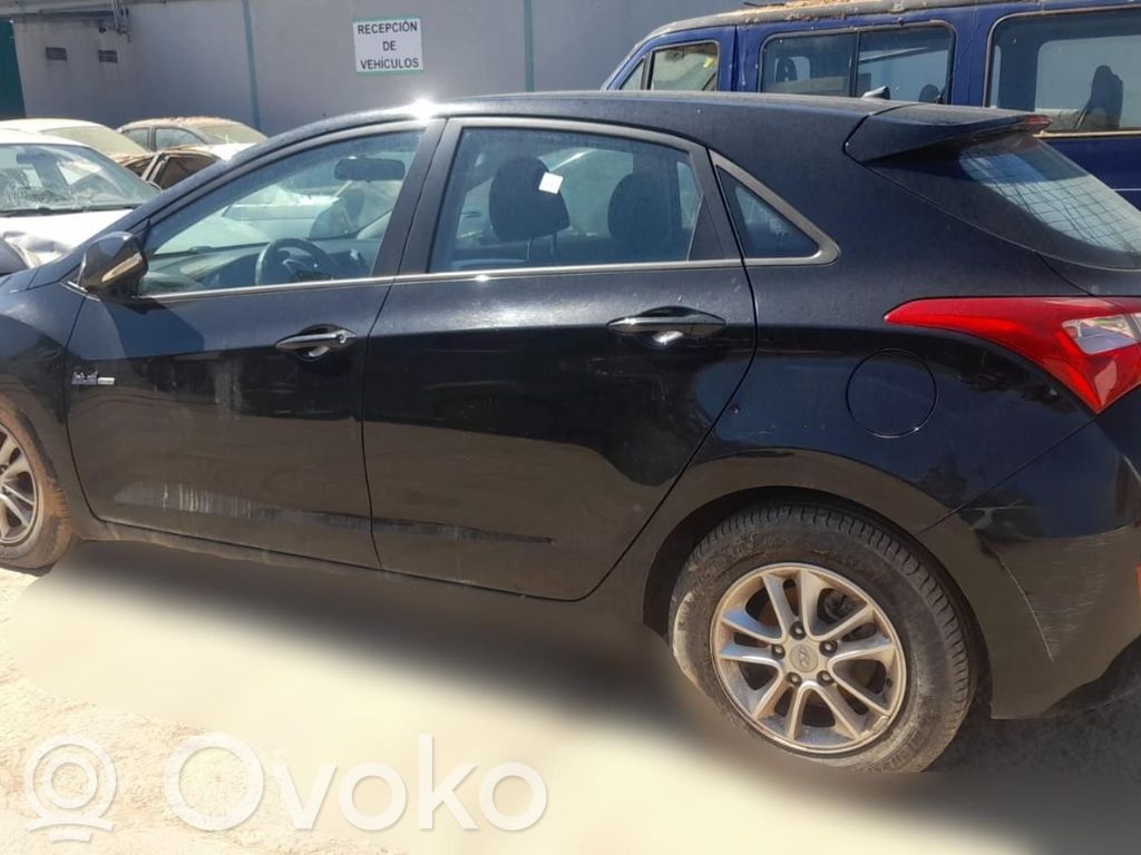 i30 i30  73700A5000