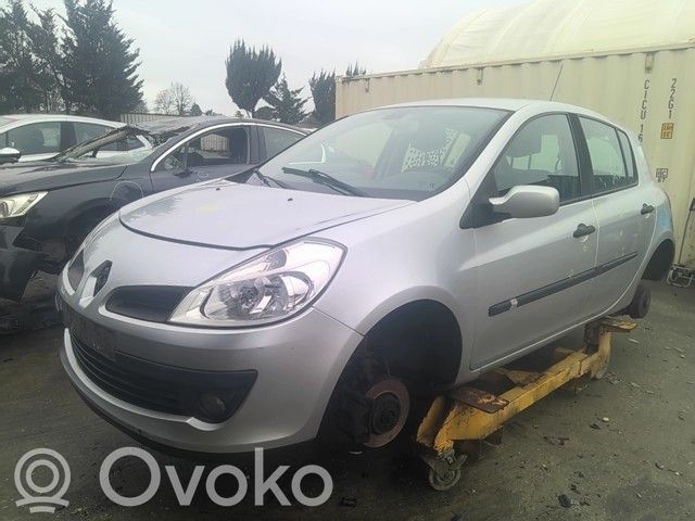 Clio III Clio  7701477170