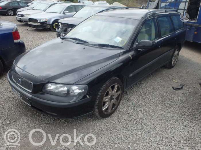 V70 S70, V70, V70 XC  8636017
