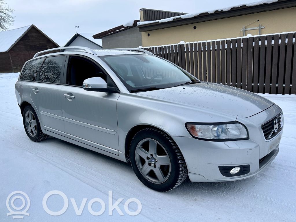 V50 V50