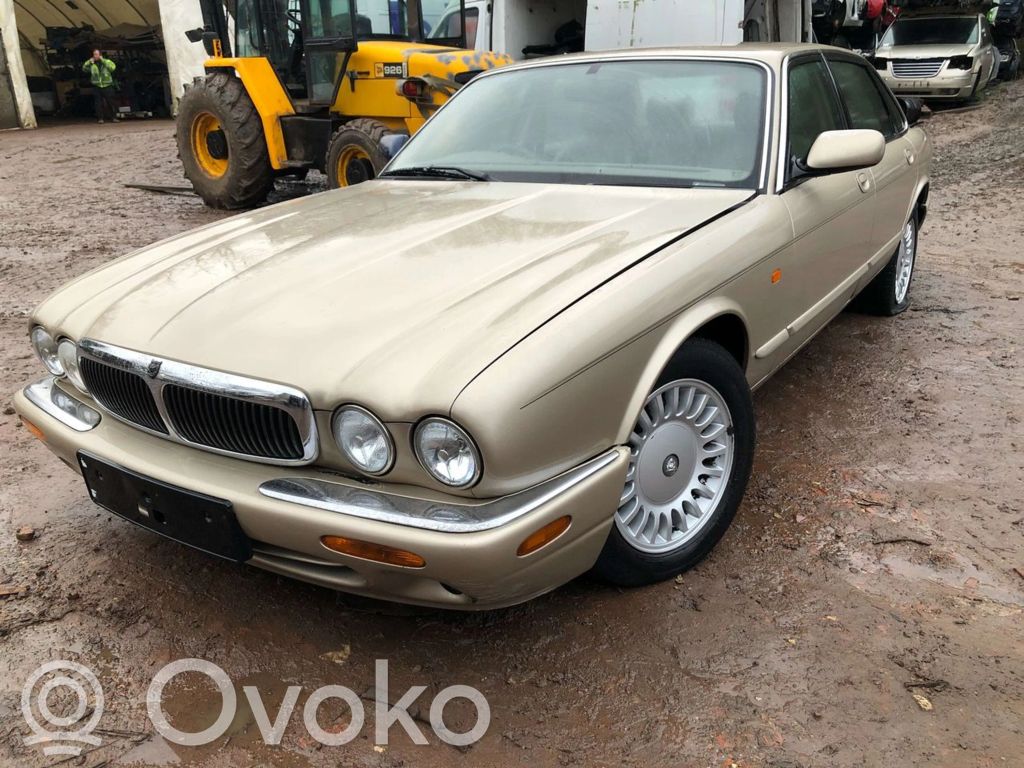 XJ X308 XJ  LCA1850AB