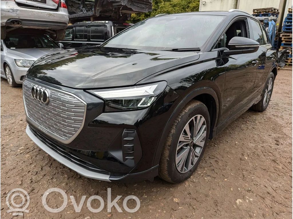 Q4 Sportback e-tron Q4 e-tron  EDFA