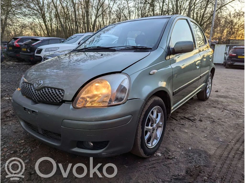 Yaris Yaris  894650D030