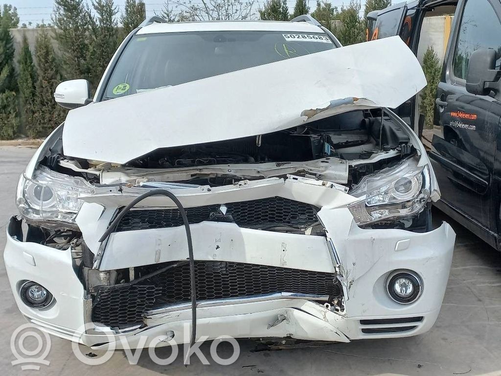 Outlander Outlander  2400A205HA