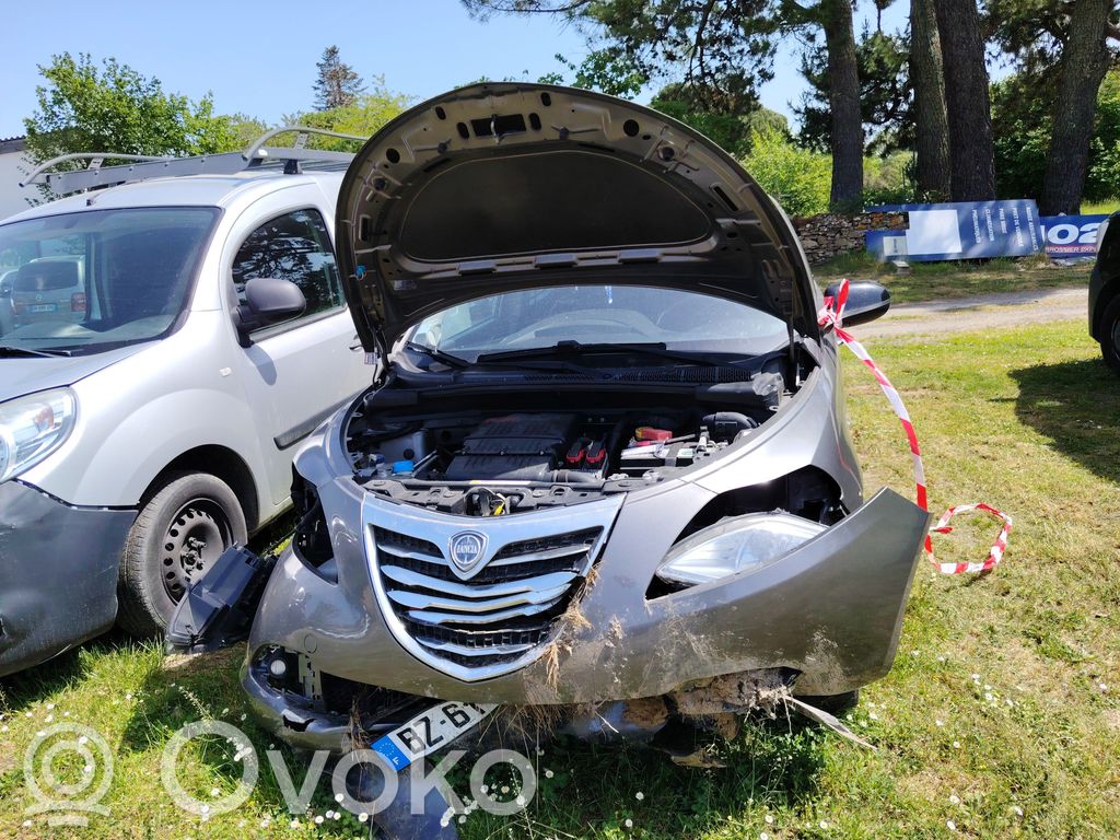 Ypsilon Ypsilon