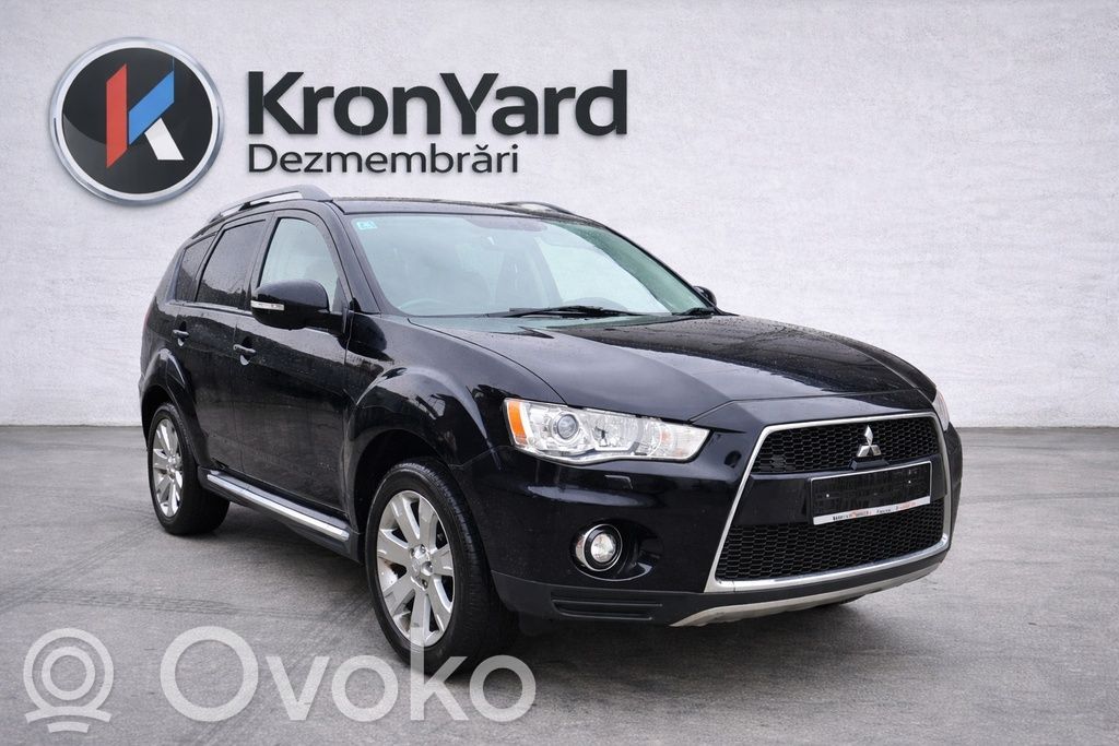 Outlander Outlander  1718A074
