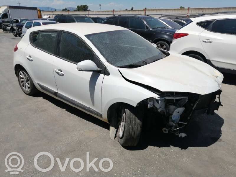 Megane III Megane  237103251R