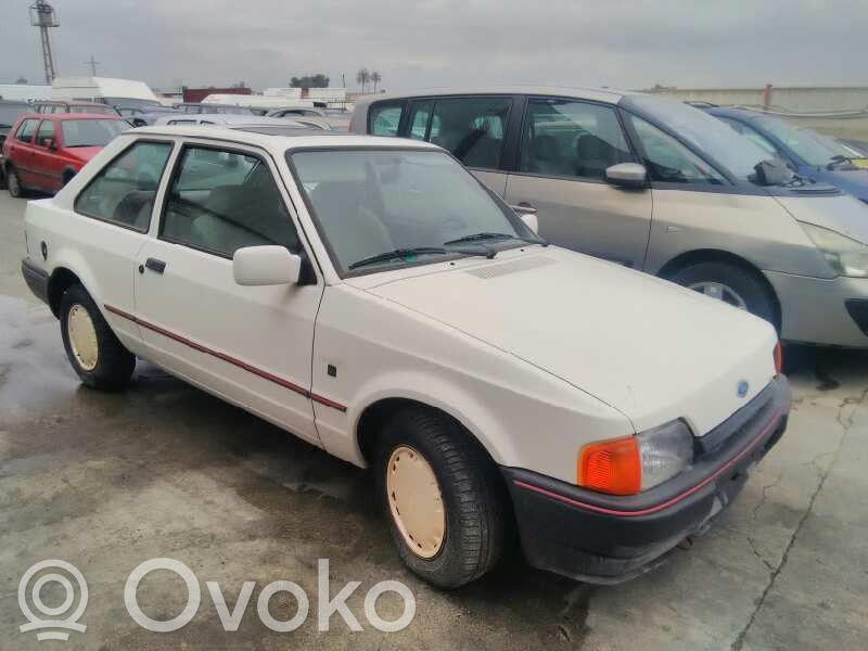 Escort Escort  86AB11000DA