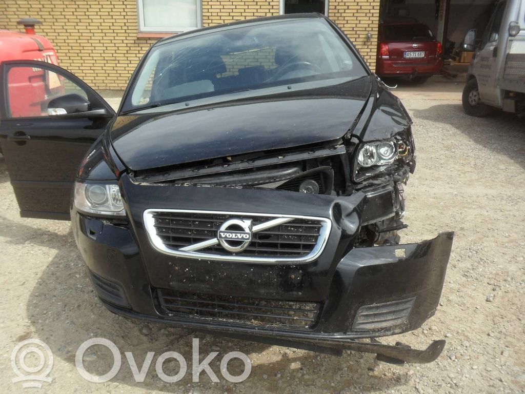 S40 S40, V40