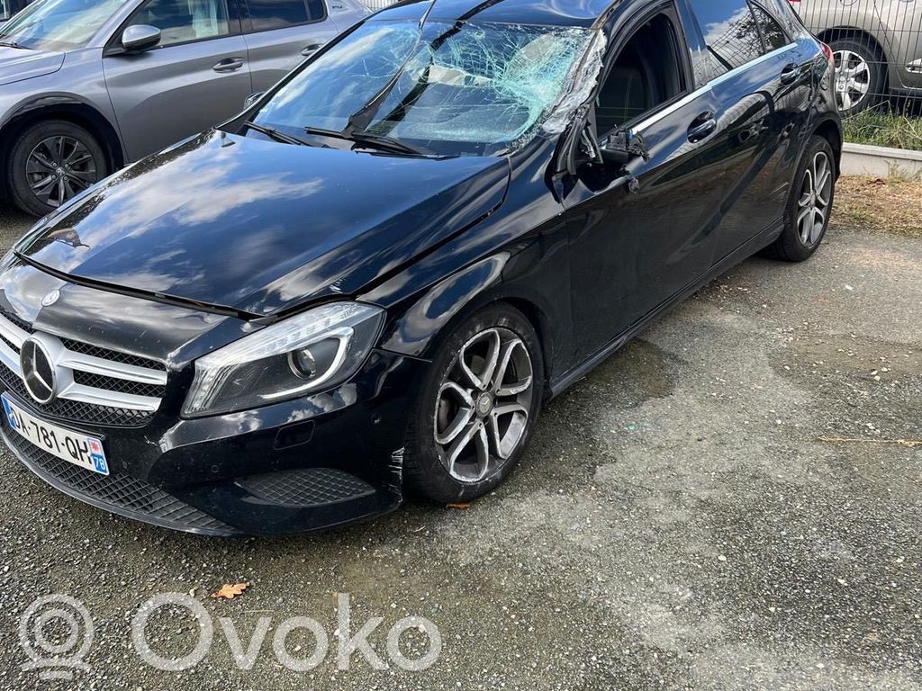 A W176 A-class  A2047601700