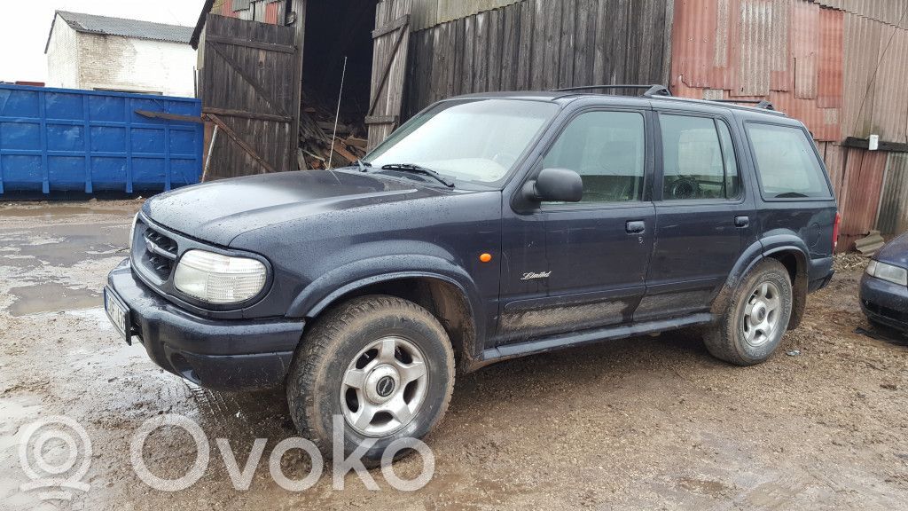 Explorer Explorer