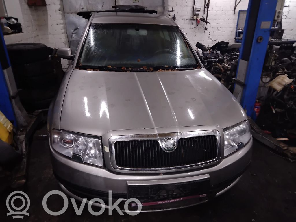 Superb B5 (3U) Superb