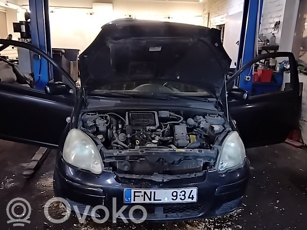 Yaris Yaris  89007613