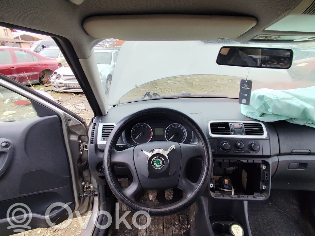 Fabia Mk2 (5J) Fabia  6Q0971584A