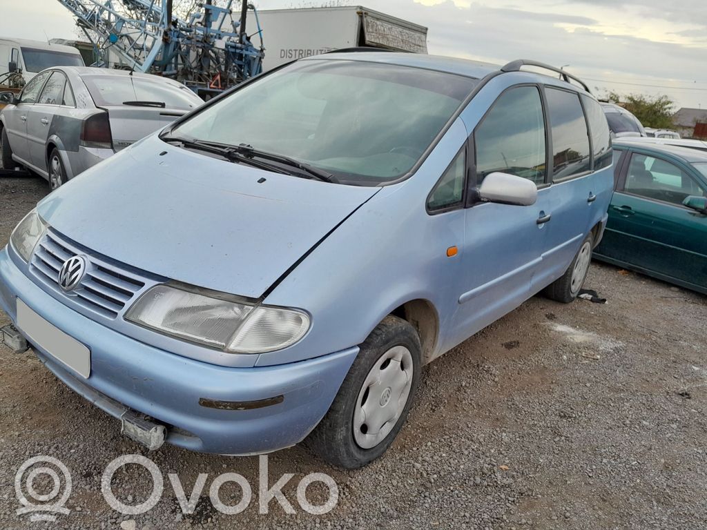 Sharan Sharan  7M0945258A