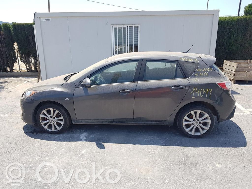 3 3  8V618005BE