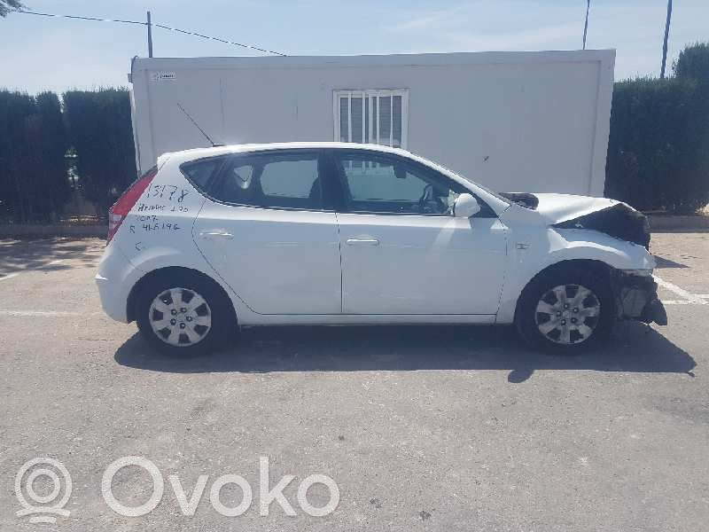 i30 i30  770032L010