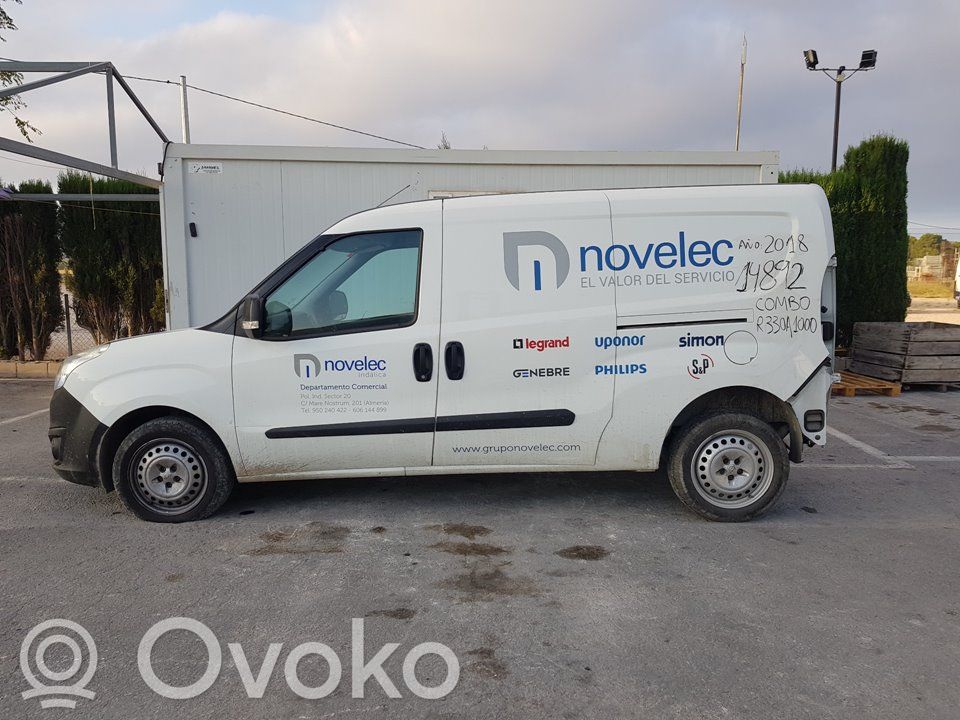 Corsa E Corsa  50532811