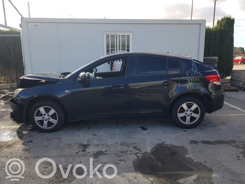 Cruze Cruze  5WY2D01A