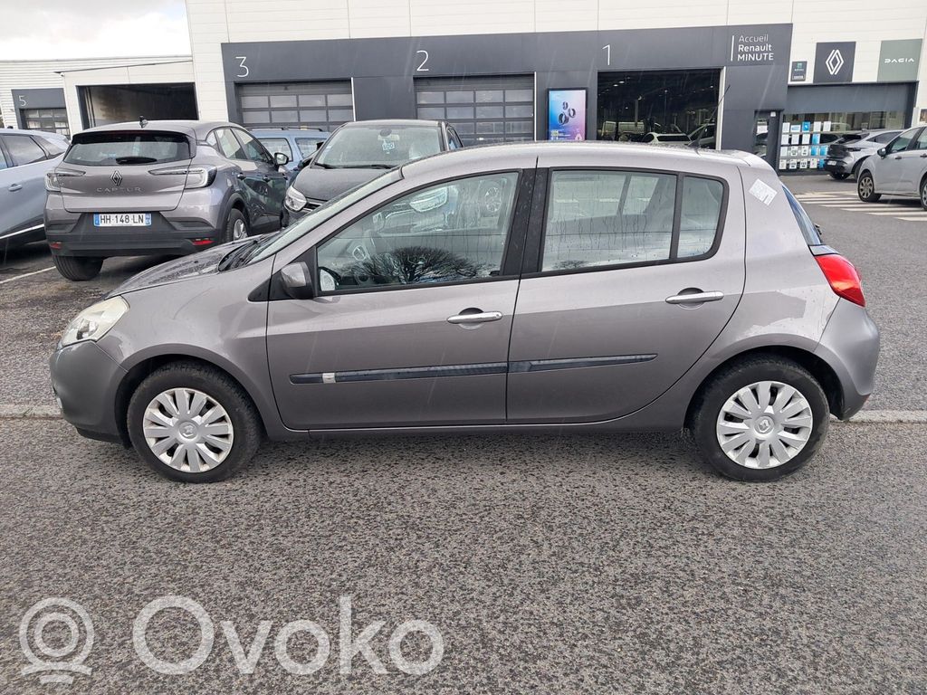 Clio III Clio  7701479250