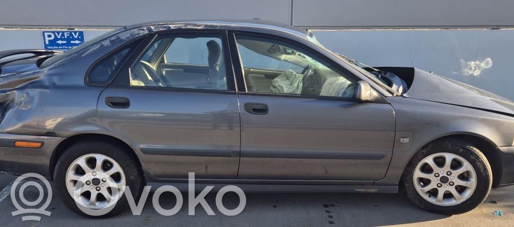 S40, V40 S40, V40