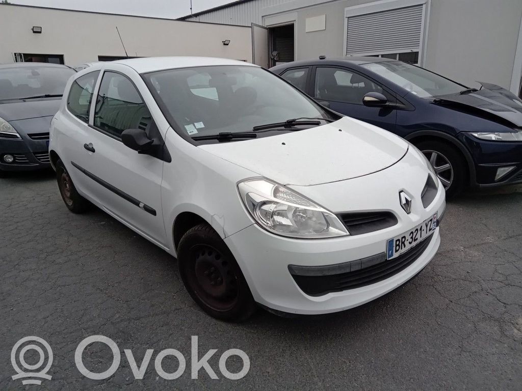 Clio III Clio  8200565645