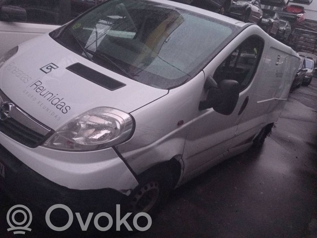 Vivaro Vivaro  1831199016