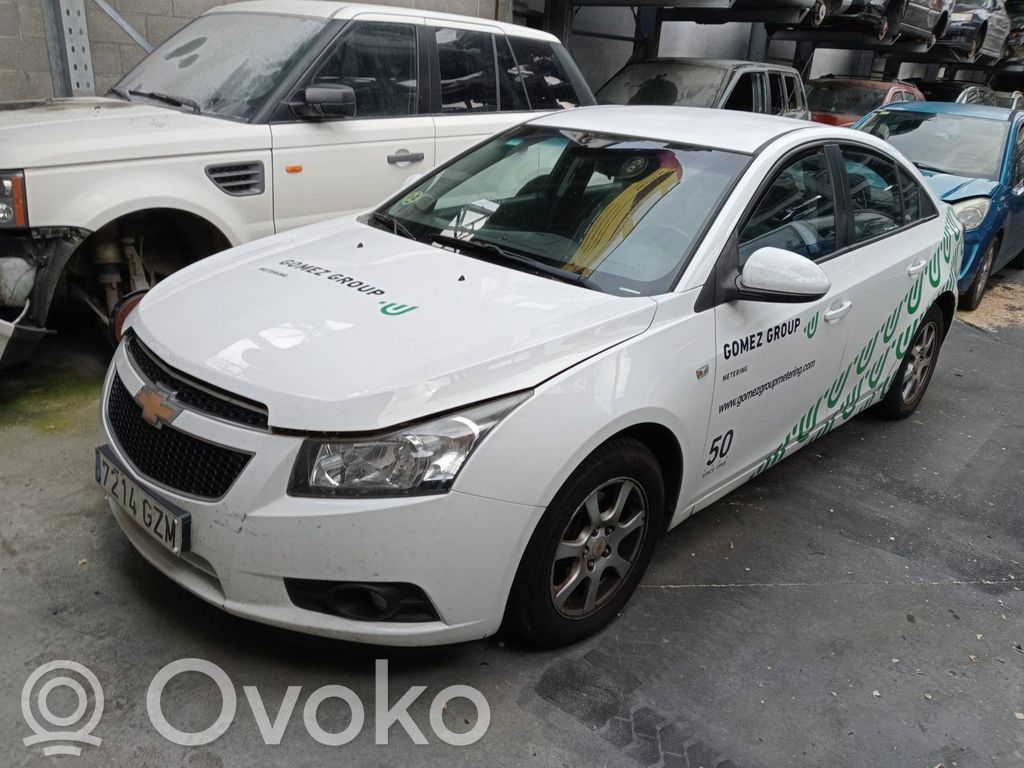 Cruze Cruze  13500692