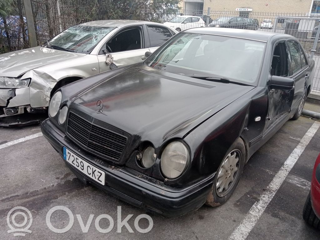 E W124 E-class, AMG (W124, W210, W211, W212, W213, C207, W238)