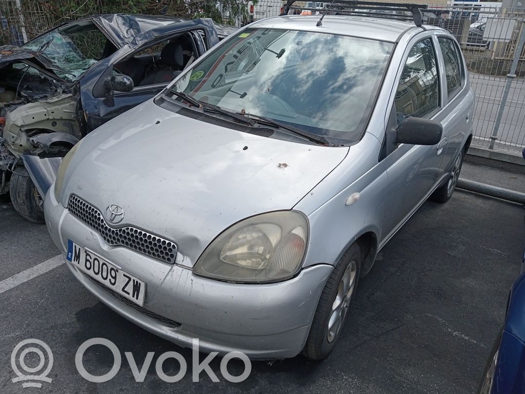 Yaris Yaris  2810021030