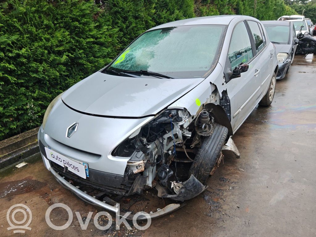Clio III Clio  8200214943