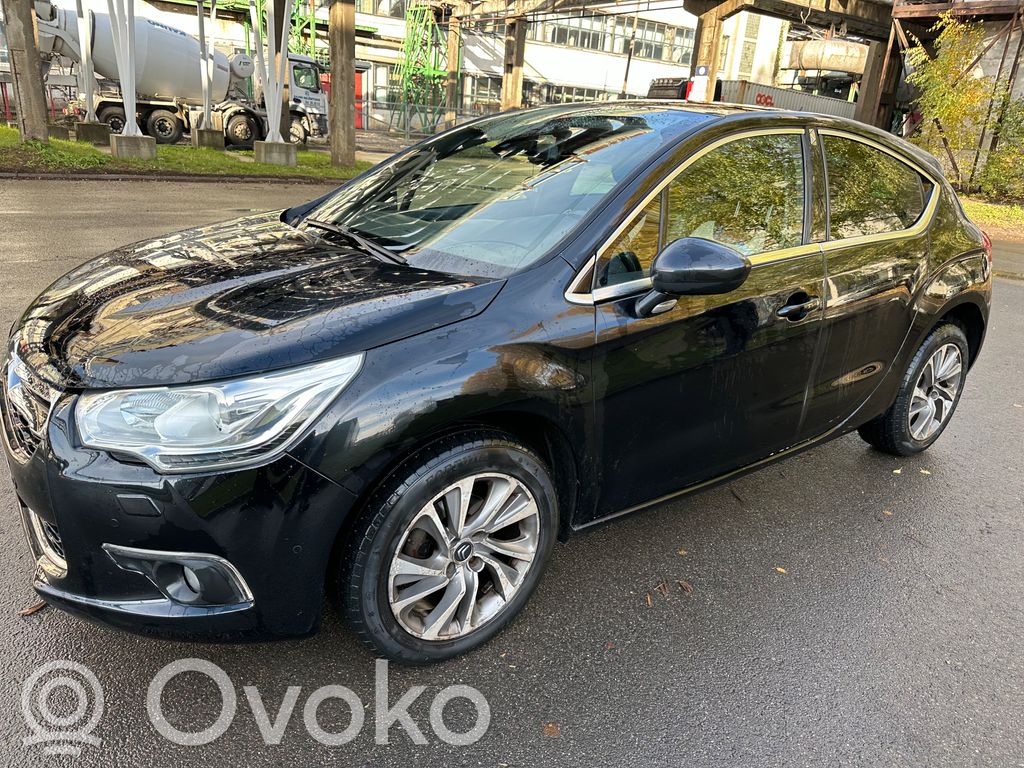 DS4 DS4