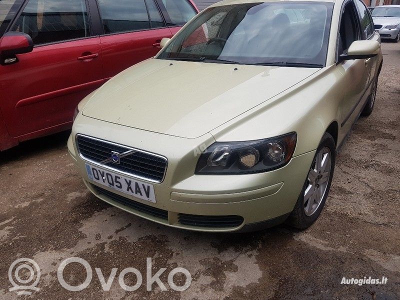 S40 S40, V40  F0706