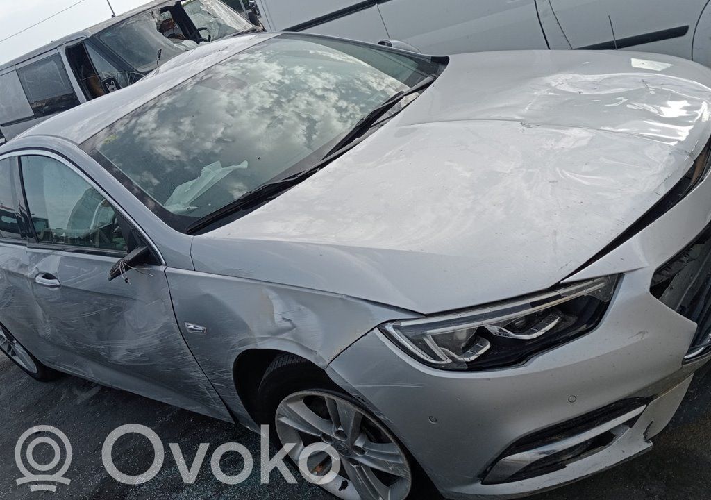 Insignia A Insignia  55579119