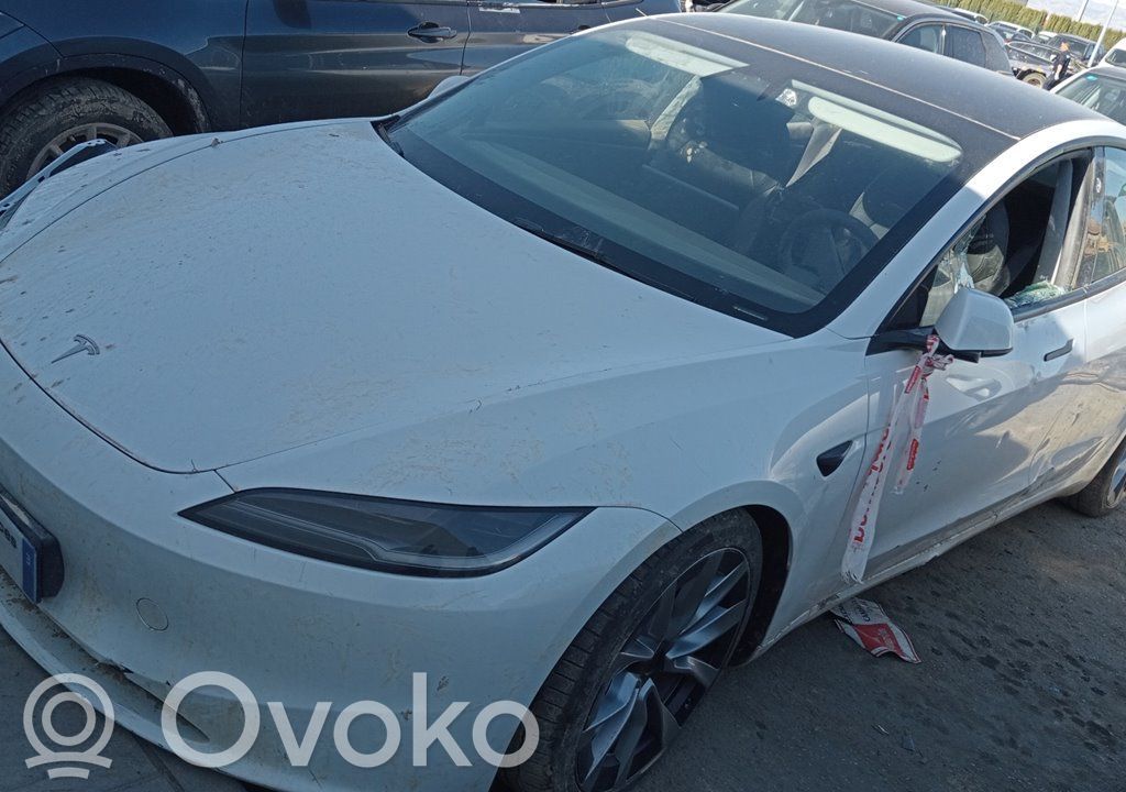 Model S Tesla Model S  1735339CNE