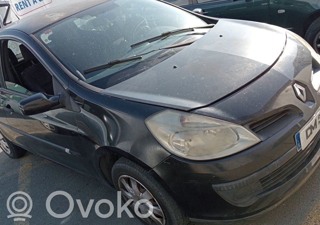 Clio III Clio  8200306595